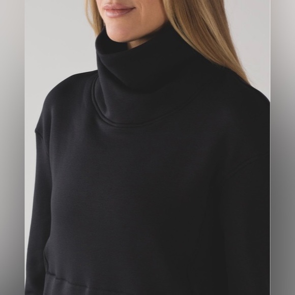 Lululemon Kick The Cold Funnel Neck - Picture 3 of 11